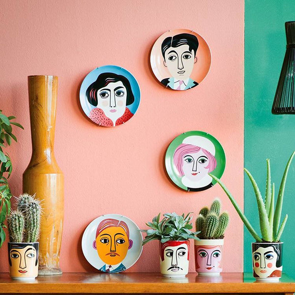 kitsch kitchen mr. carson