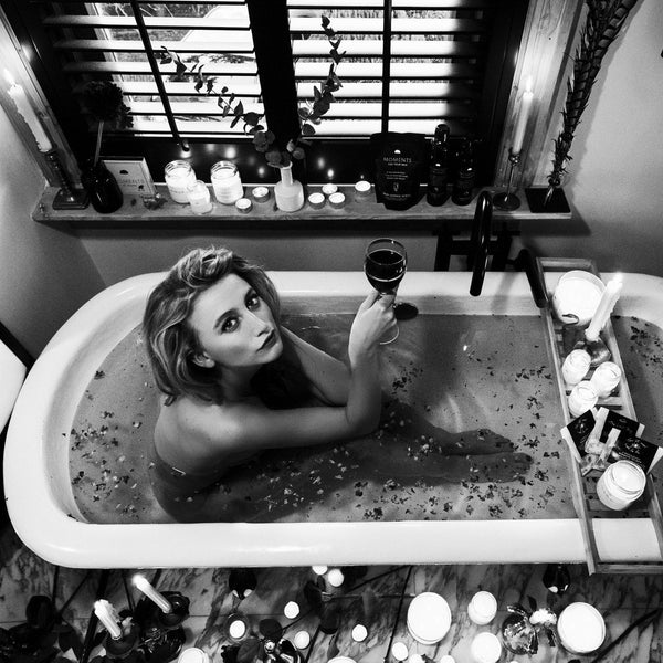 Moments of light the laid bag