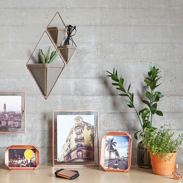 umbra trigg muurpotjes brons